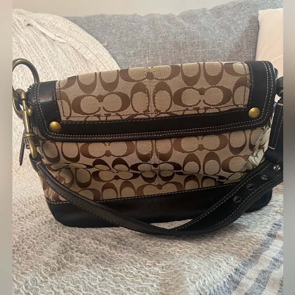 Coach Signature Legacy Shoulder Bag - Picture 3 of 10